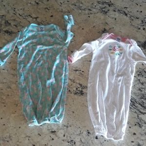 2 sleep sacks